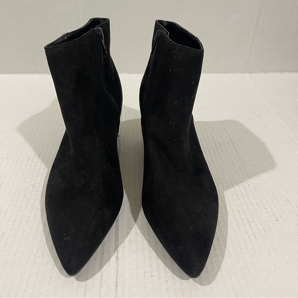 Women’s Alfani Black Armena Pointed Toe Stacked Heel Zip-Up Size 9.5 US! - Picture 3 of 10